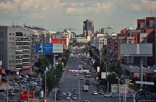 Парковки вдоль Вокзальной магистрали в Новосибирске станут полосой для автобусов